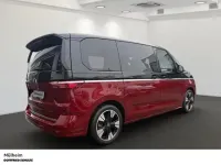 Usata VW T7 Style 150 CV (110 kW) 2026 Rosso Furgone