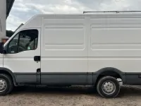 Gebraucht Iveco Daily 2005 Weiß Van / Kleinbus