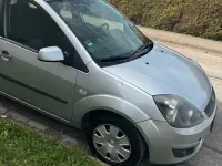 Gebraucht Ford Fiesta 105 PS (77 kW) 2008 Silber Kleinwagen