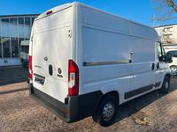 Gebraucht Fiat 130 131 PS (96 kW) 2015 Weiß Van / Kleinbus