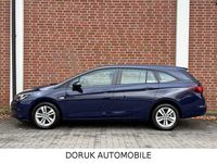 Gebraucht Opel Astra Selection 105 PS (77 kW) 2017 Blau Kombi