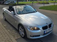 Gebraucht BMW 320 Cabriolet 170 PS (125 kW) 2009 Silber Cabrio
