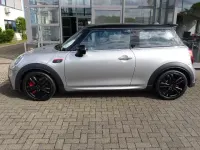 Gebraucht Mini John Cooper Works Essential 231 PS (169 kW) 2023 Melting silver iii Kleinwagen