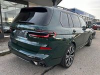 Gebraucht BMW X7 Sport Line 352 PS (258 kW) 2025 Grün SUV