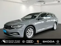 Gebraucht VW Passat Business 150 PS (110 kW) 2022 Mondsteingrau Kombi