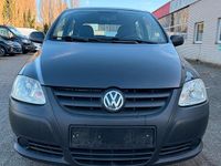 Gebraucht VW Fox 54 PS (39 kW) 2005 Grau Kleinwagen