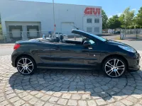 Gebraucht Peugeot 207 120 PS (88 kW) 2011 Schwarz Cabrio