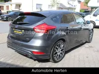 Gebraucht Ford Focus ST-Line 150 PS (110 kW) 2016 Grau Limousine
