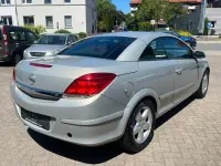 Używany Opel Astra Cabriolet 140 KM (102 kW) 2007 Szary Kabriolet