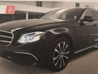 Gebraucht Mercedes E300 194 PS (142 kW) 2019 Blau Kombi