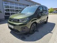 Neu Citroën Berlingo Comfort 131 PS (96 kW) 2026 Sirkkagrün Van / Kleinbus