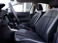 Gebraucht VW Polo Style 95 PS (69 kW) 2024 Reef blue (blau) Limousine