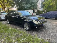 Gebraucht Mercedes E200 163 PS (119 kW) 2005 Schwarz Limousine