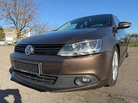 Gebraucht VW Jetta Comfortline 105 PS (77 kW) 2011 Braun Limousine
