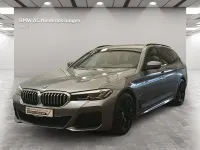 Gebraucht BMW 520 M Sport 190 PS (139 kW) 2023 Grau Kombi