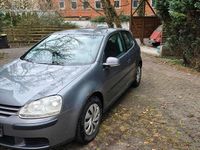 Gebraucht VW Golf V 75 PS (55 kW) 2004 Grau Kleinwagen