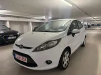Gebraucht Ford Fiesta Trend 69 PS (50 kW) 2011 Weiß Kleinwagen