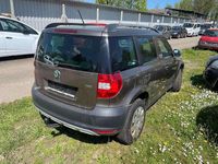Gebraucht Skoda Yeti Active 110 PS (80 kW) 2013 Matobraun metallic SUV
