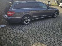 Gebraucht Mercedes E200 Avantgarde 184 PS (135 kW) 2012 Kombi