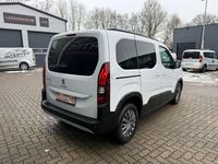 Gebraucht Peugeot Rifter Allure 131 PS (96 kW) 2023 Weiß Van / Kleinbus