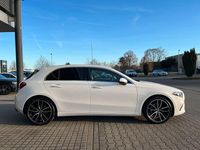 Gebraucht Mercedes A250 Progressive 224 PS (164 kW) 2018 Unilack polarweiß Limousine