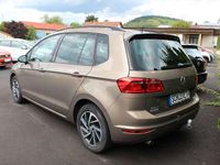 Gebraucht VW Golf VII 110 PS (80 kW) 2017 Pyramid gold metallic Kombi