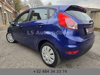 Gebraucht Ford Fiesta 72 PS (52 kW) 2015 Blau Limousine