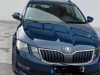 Gebraucht Skoda Octavia 115 PS (84 kW) 2017 Blau Kombi