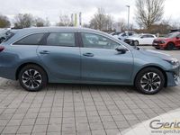 Gebraucht Kia Ceed Sportswagon Spirit 141 PS (103 kW) 2024 Yucca steel grau metallic Kombi
