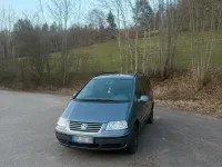 Usata VW Sharan 140 CV (102 kW) 2010 Verde Monovolume