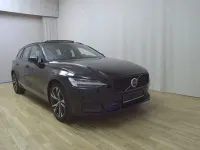 Gebraucht Volvo V60 Plus 197 PS (144 kW) 2023 Schwarz Kombi