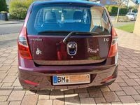 Gebraucht Hyundai i10 Edition 69 PS (50 kW) 2012 Violett Kleinwagen