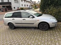 Gebraucht Ford Focus 75 PS (55 kW) 2001 Silber Kombi