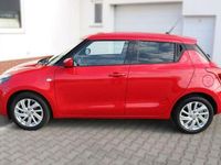 Gebraucht Suzuki Swift Comfort 83 PS (61 kW) 2022 Rot Kleinwagen