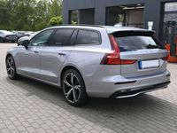 Gebraucht Volvo V60 Plus 197 PS (144 kW) 2025 Silber Kombi