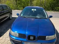 Usata Seat Leon 125 CV (91 kW) 2002 Blu Utilitaria
