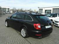 Gebraucht Skoda Superb Exclusive 170 PS (125 kW) 2014 Schwarz metallic Kombi