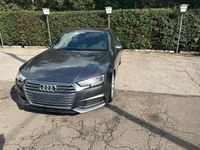 Gebraucht Audi A4 S-Line 190 PS (139 kW) 2019 Grau Limousine