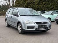 Używany Ford Focus 116 KM (85 kW) 2005 Szary Kombi