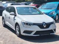Gebraucht Renault Mégane IV Play 101 PS (74 kW) 2017 Weiß Limousine