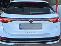 Gebraucht VW Passat Elegance 150 PS (110 kW) 2024 Weiß Kombi
