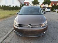Gebraucht VW Touran Style 140 PS (102 kW) 2012 Braun Van / Kleinbus