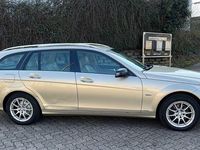 Gebraucht Mercedes C200 Elegance 184 PS (135 kW) 2012 Gelb Kombi