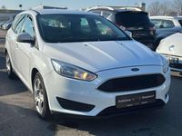 Gebraucht Ford Focus Trend 101 PS (74 kW) 2017 Weiß Kombi