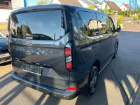 Neu Ford Tourneo Titanium 150 PS (110 kW) 2026 Grau Van / Kleinbus