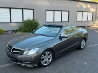 Gebraucht Mercedes E220 Elegance 170 PS (125 kW) 2011 Beige Cabrio