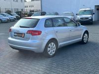 Gebraucht Audi A3 Attraction 105 PS (77 kW) 2009 Silber Kleinwagen