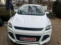 Gebraucht Ford Kuga Titanium 150 PS (110 kW) 2015 Weiß SUV