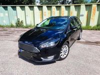Gebraucht Ford Focus Titanium 125 PS (91 kW) 2016 Schwarz Kombi