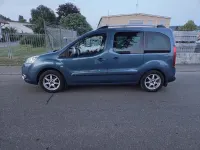 Gebraucht Peugeot Partner Tepee Premium 109 PS (80 kW) 2010 Blau Van / Kleinbus